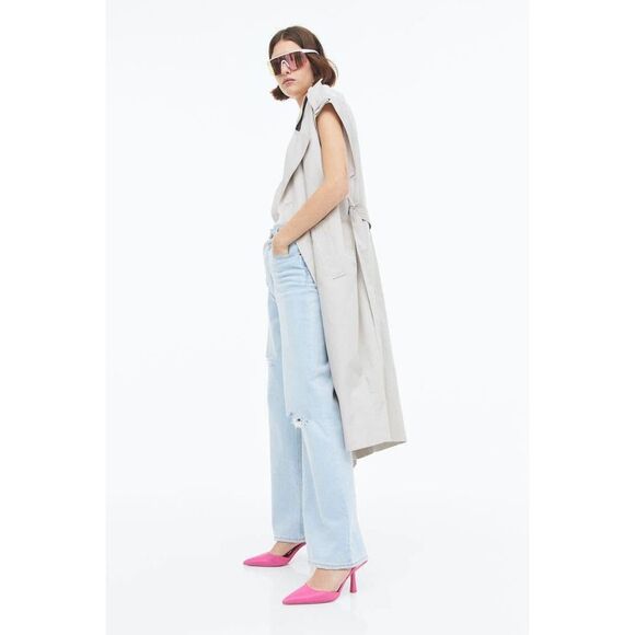 H&M EUC High Rise Wide Leg Jeans Size 6 Light Wash Distressed - Picture 2 of 15